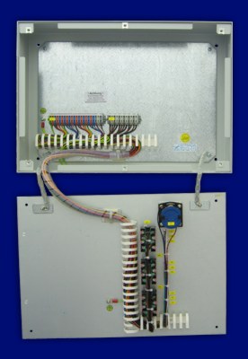 Brandmeldetableau, Entrauchungstableau - Entrauchungstableau im AP-Geh&auml;use